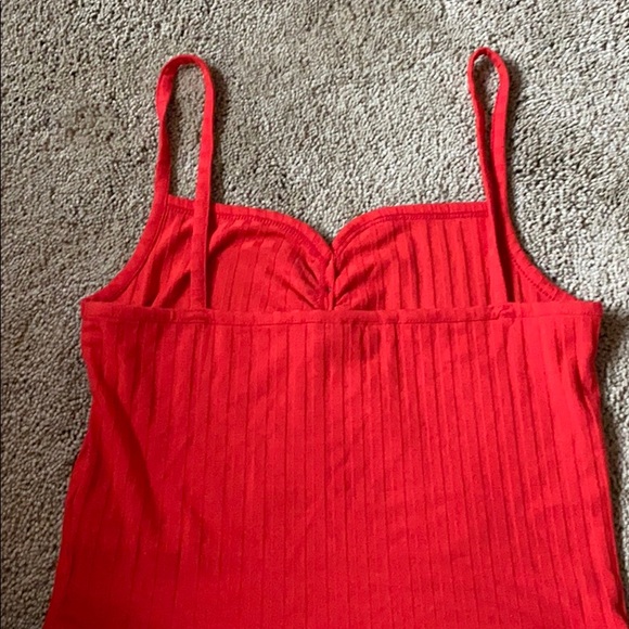 cute red crop top - Picture 3 of 3